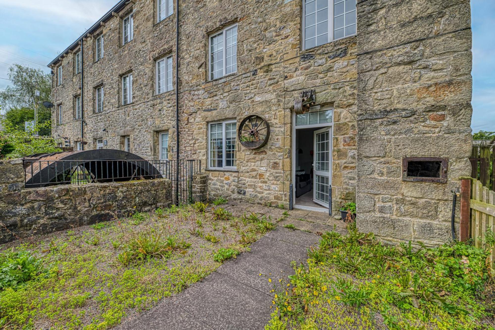 Bridge End Mill Apartments In Settle Extérieur photo